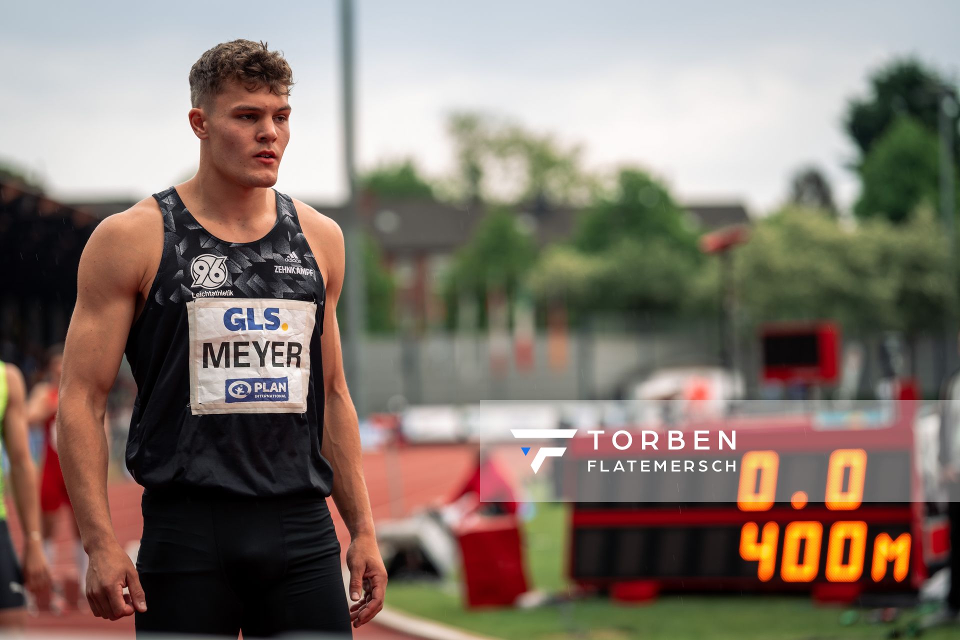 Marcel Meyer (Hannover 96) beim 400m Start am 07.05.2022 beim Stadtwerke Ratingen Mehrkampf-Meeting 2022 in Ratingen